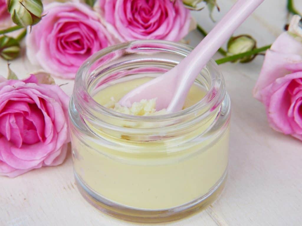 What are natural hair products?